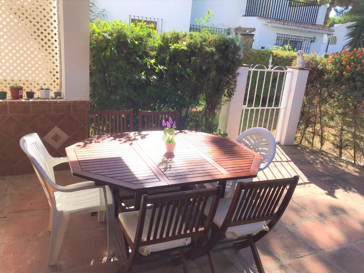 Benamara Holiday House Estepona Exteriör bild